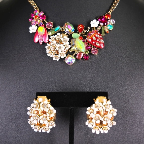 Betsey Johnson Floral Bug Bib Necklace & Earrings Set RARE - Picture 9 of 10